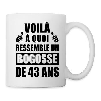 bogosse de 43 ans / cadeau anniversaire 43 ans - Mug blanc - blanc - Droite