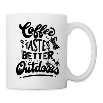Kaffee Spruch Coffee Tastes Better Outdoors - Tasse - Weiß - Rechts
