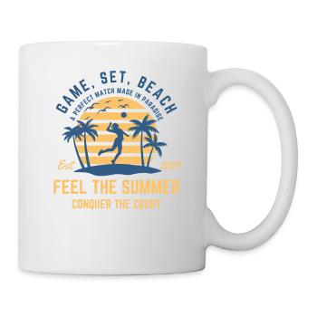 Fille de volleyball jouant à la plage pendant l’été - Mug blanc - blanc - Droite