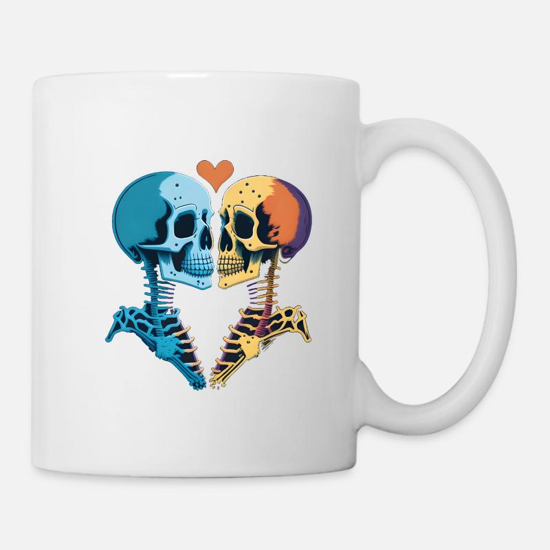 Kissing romantic skeletons - Mug - white