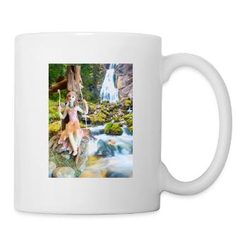 Jeune fille sur balancelle avec cascade d’eau - Mug blanc - blanc - Droite
