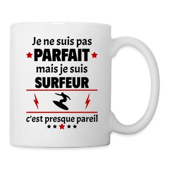 Pas parfait mais surfeur, fête des pères, noël - Mug blanc - blanc - Droite