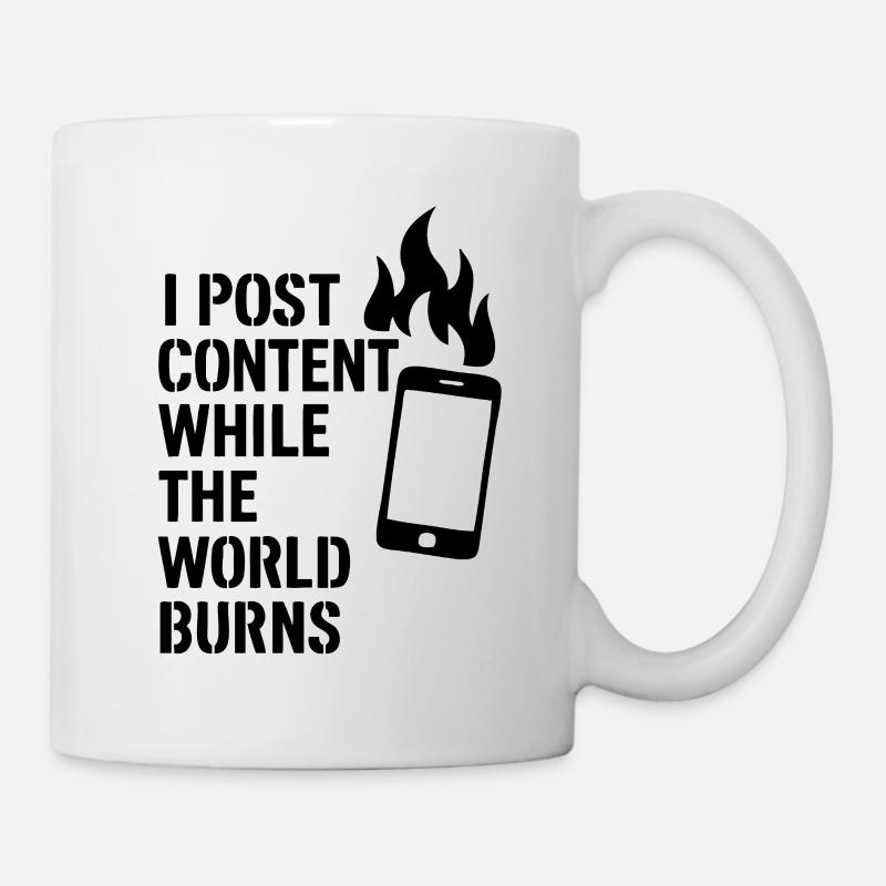 Je poste du contenu et le monde brûle - Mug blanc - blanc