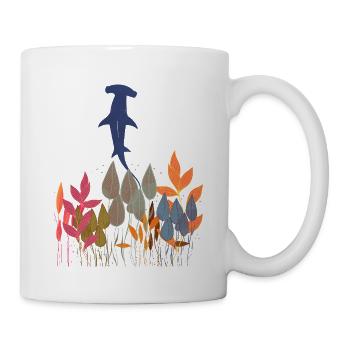 Requin au-dessus de feuilles colorées - Mug blanc - blanc - Droite