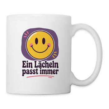 Ein Lächeln passt immer - Tasse - Weiß - Rechts