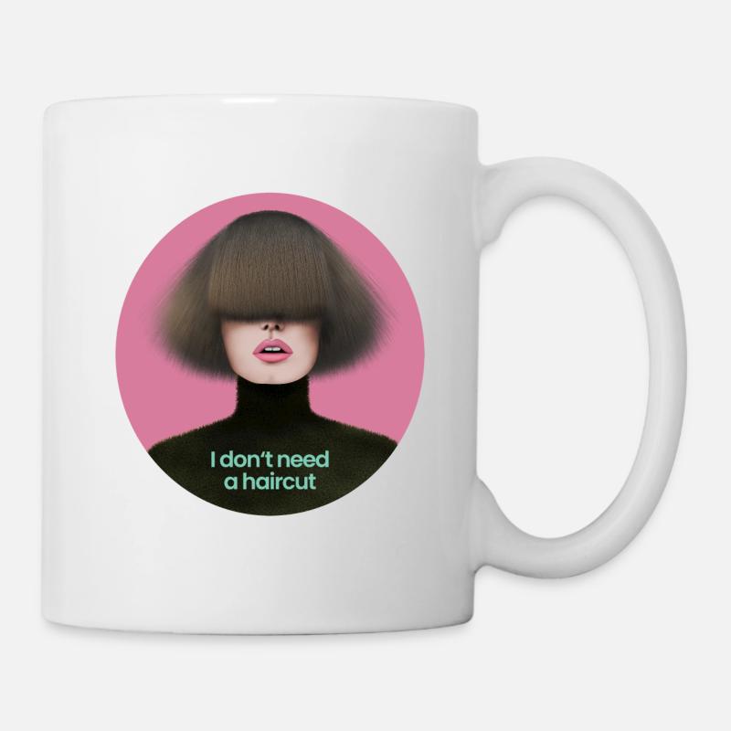 Trotziges Mädchen mit zu langen Haaren über Augen - Tasse - Weiß