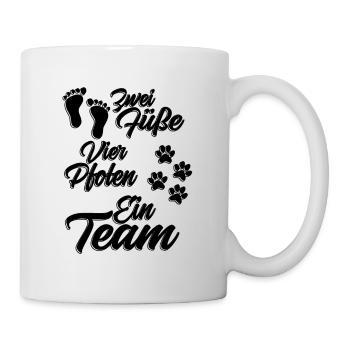 Katzen und Hunde Motiv 2 Füße 4 Pfoten ein Team - Tasse - Weiß - Rechts