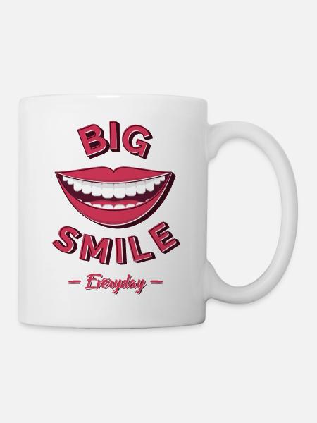 Big smile everyday - Mug - white