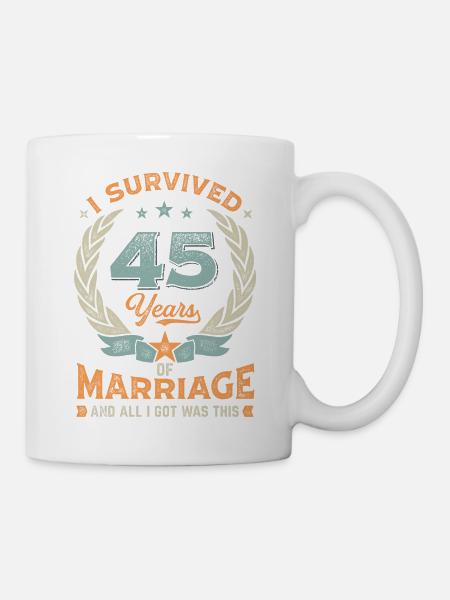 J’ai survécu à 45 ans de mariage - Mug blanc - blanc