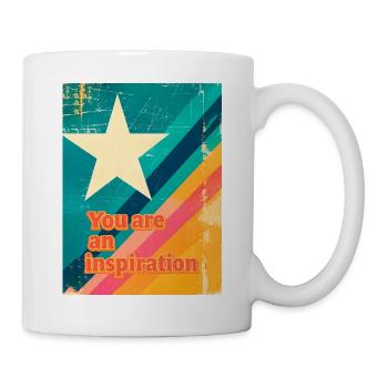 Motivierendes T-Shirt mit Stern und Regenbogen - Tasse - Weiß - Rechts
