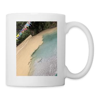 Tropical beach with colorful flags - Mug - white - Right