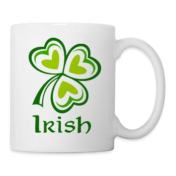 Grünklee mit irischem Schild - Tasse - Weiß - Rechts