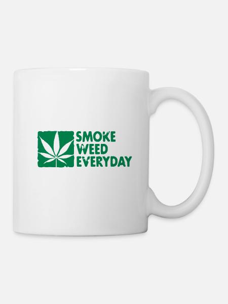 smoke weed everyday boxed - Tasse - Weiß