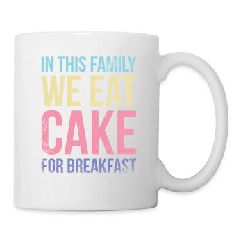 Dans cette famille, nous mangeons du gâteau à la boulangerie ou - Mug blanc - blanc - Droite