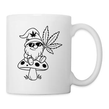 Stylischer Zwerg/Wichtel auf Pilz mit Hanfblatt - Tasse - Weiß - Rechts