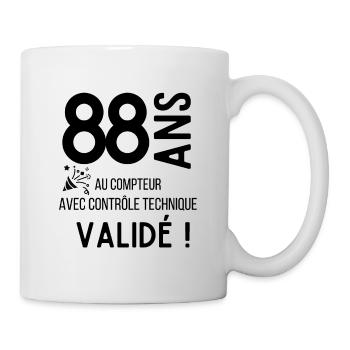 88 ans validé - Mug blanc - blanc - Droite