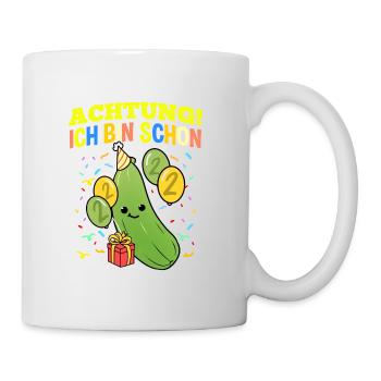 Achtung Ich Bin Schon 2 Geburtstag Zucchini - Tasse - Weiß - Rechts
