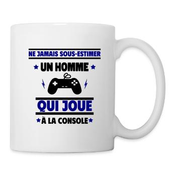Ne sous-estimez jamais un homme gameur - Mug blanc - blanc - Droite