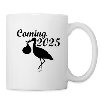 Bébé arrive en 2025, Cigogne amène le bébé, Maman arrive en 2025 - Mug blanc - blanc - Droite
