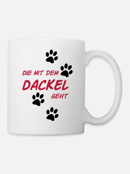 Die mit dem Dackel geht - Tasse - Weiß