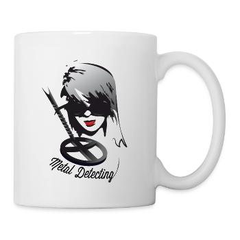 Frauengesicht von Sondlerin mit Metalldetektor - Tasse - Weiß - Rechts