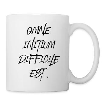all beginning is difficult Latin quotation scripture - Mug - white - Right