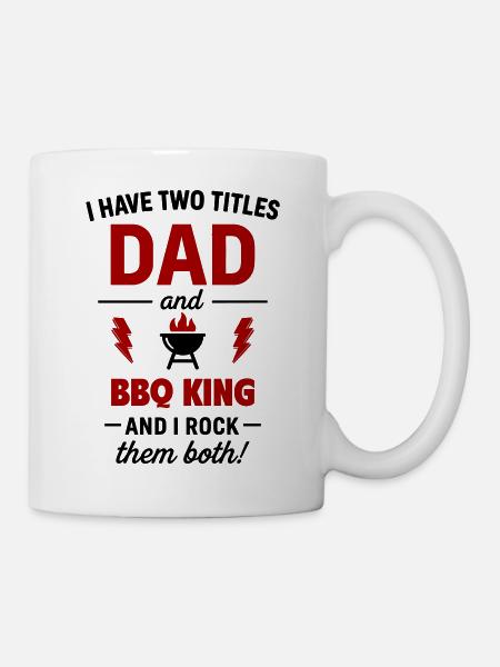 Papa Grillkönig Zwei Titel - Tasse - Weiß