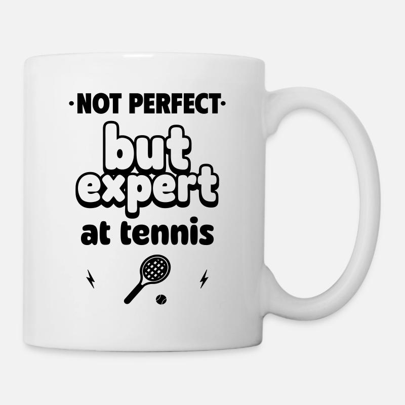 Nicht perfekt, aber Experte im Tennis - Tasse - Weiß