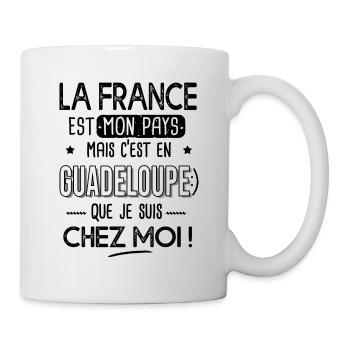 Guadeloupe est chez moi Cadeau humour île antilles - Mug blanc - blanc - Droite
