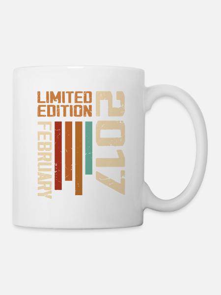 Née en Février 2017 Rétro 2017 Anniversaire - Mug blanc - blanc