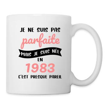 Anniversaire 40 ans - Pas parfaite née en 1983 - Mug blanc - blanc - Droite