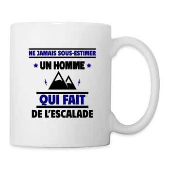 Ne sous-estimez jamais un homme qui grimpe - Mug blanc - blanc - Droite