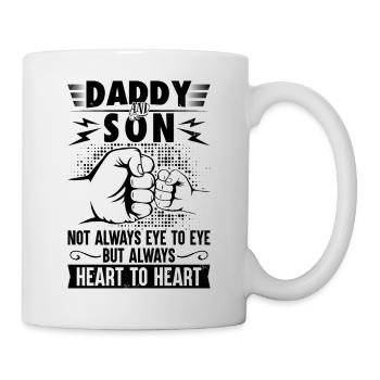 Papa et fils toujours coeur à coeur - Mug blanc - blanc - Droite
