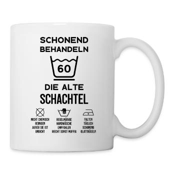 60. GEBURTSTAG ALTE SCHACHTEL SCHONEND BEHANDELN - Tasse - Weiß - Rechts
