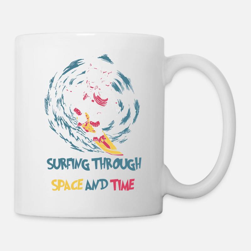 Un astronaute surfe dans l’espace et le temps Surfer Surf - Mug blanc - blanc