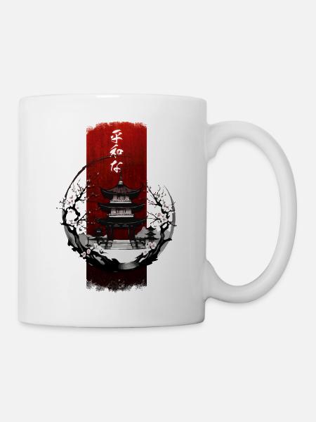 Ruhige Blüten: Gelassenheit im japanischen Tempel - Tasse - Weiß