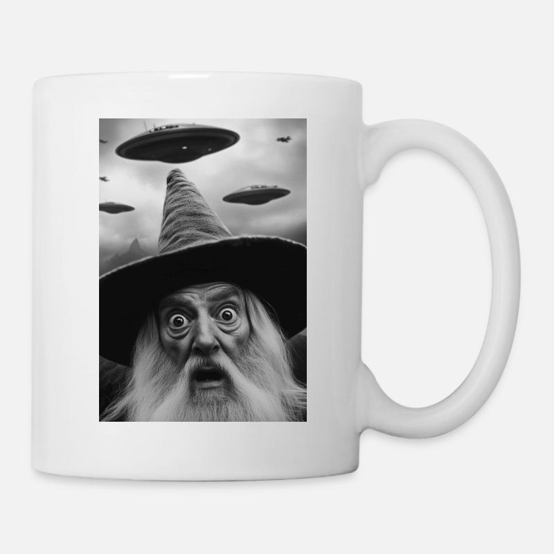 Zauberer mit Ufos - Tasse - Weiß