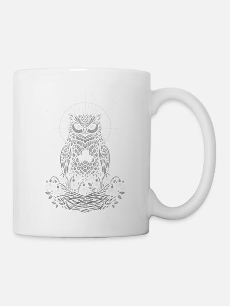 Imbolc Eule mit Triskele und Schneeglöckchen - Tasse - Weiß