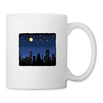 Schwarze Katze, die die Stadt nachts unter dem Mond beobachtet - Tasse - Weiß - Rechts