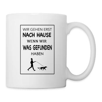 Trüffel Sammler Design Hund spazieren Trüffelsuche - Tasse - Weiß - Rechts