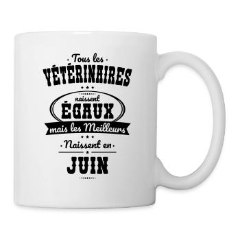 Vétérinaires égaux meilleurs naissent en Juin - Mug blanc - blanc - Droite