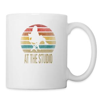 At The Studio Film Director Movies Retro Vintage - Mug - white - Right