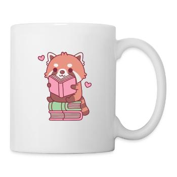 Niedlicher roter Panda, der ein Buch liest, während er auf einem Buch sitzt - Tasse - Weiß - Rechts