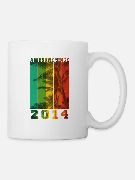 Génial depuis 2014 - Mug blanc - blanc