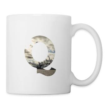 Shirt mit Buchstabe Q - Tasse - Weiß - Rechts