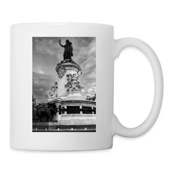 Photo of the monument to the republic - Mug - white - Right