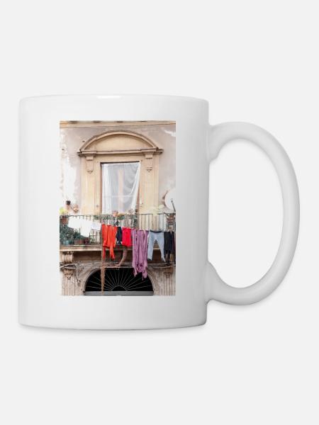 Fenster mit Wäscheleine - Tasse - Weiß