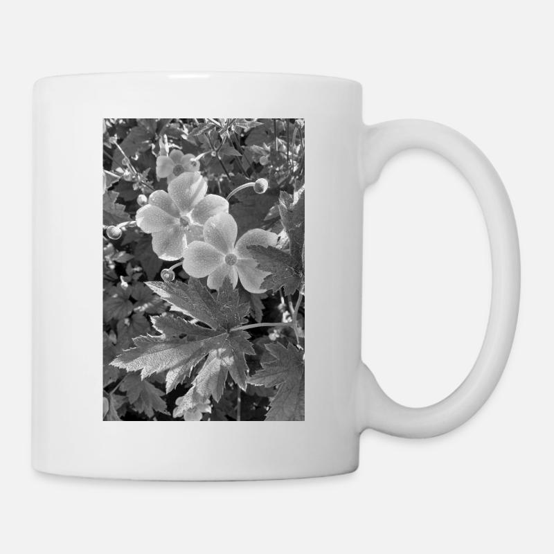 AUTUMN ANEMONES black/white - Mug - white