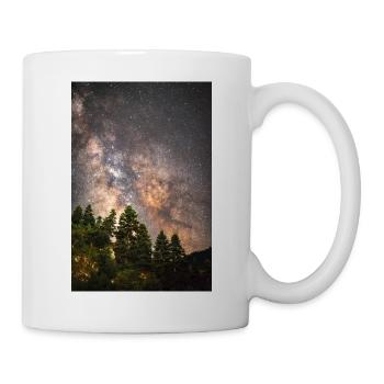 Galaxie de la Voie lactée parmi les arbres - Mug blanc - blanc - Droite