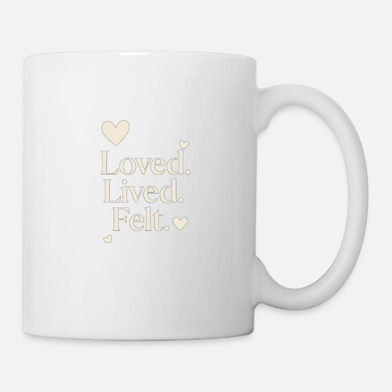Aimé. Vécu. Feutre. - Conception minimaliste de citation d’amour - Mug blanc - blanc